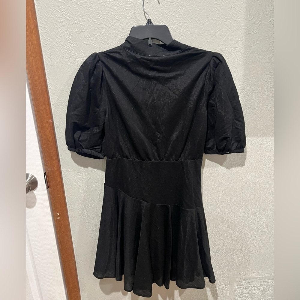 Women's Black Puff-Sleeve Mini Dress with Twist Front Cotton Blend NWT Wrap - Picture 4 of 4